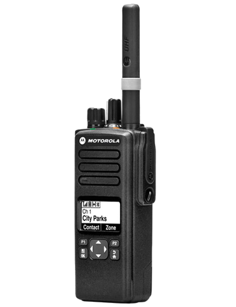 Motorola DP4600 VHF Цифровая VHF радиостанция диапазона 136-174  Мгц, 1000 каналов памяти, максимальная мощность 5 Вт